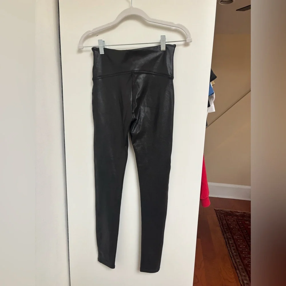 SPANX Black faux leather Shaping Leggings - Picture 4 of 4
